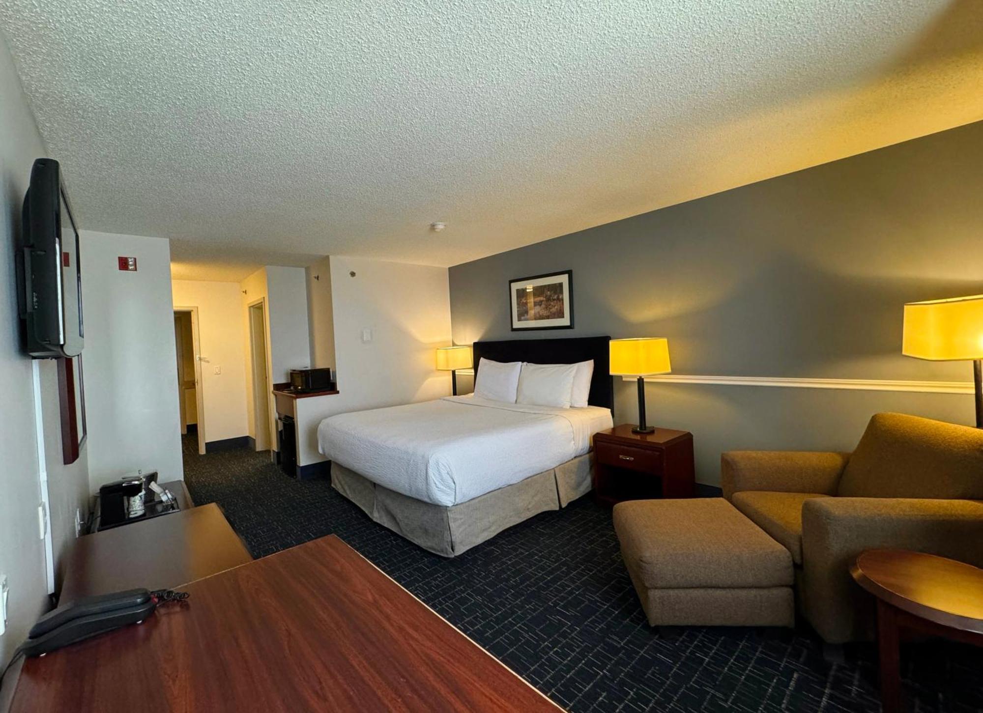 Divya Sutra Plaza And Conference Centre Airport 3*