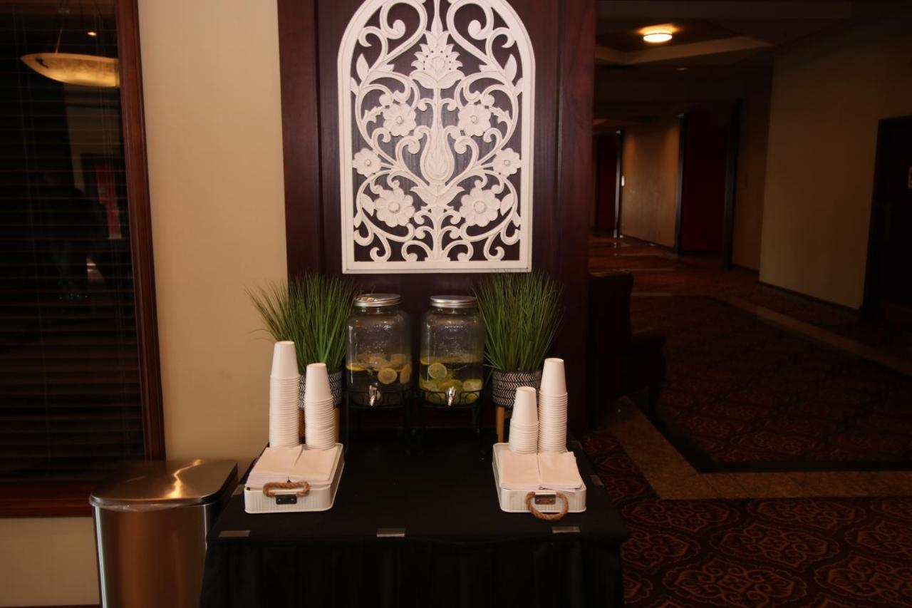 Divya Sutra Plaza And Conference Centre Airport Hotel 3*