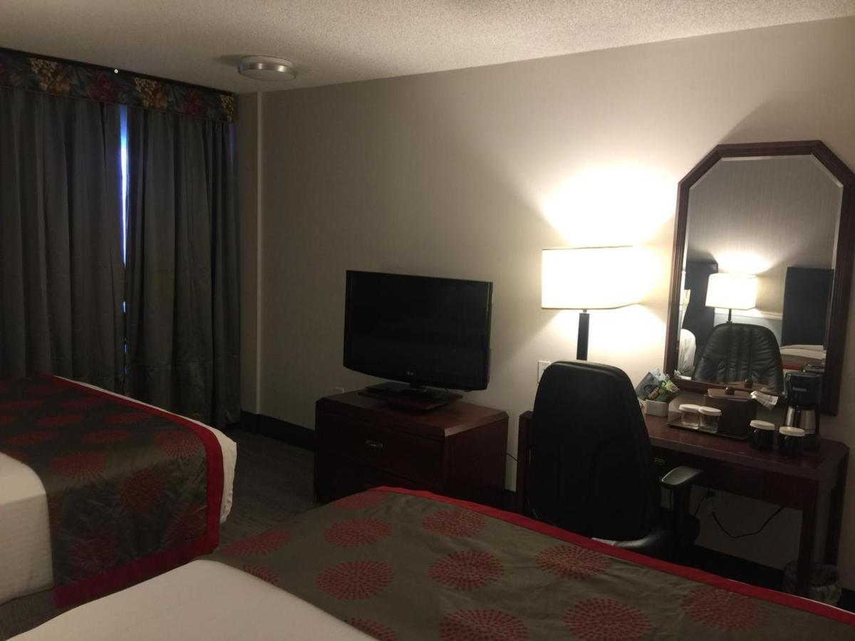 Divya Sutra Plaza And Conference Centre Airport Hotel Calgary